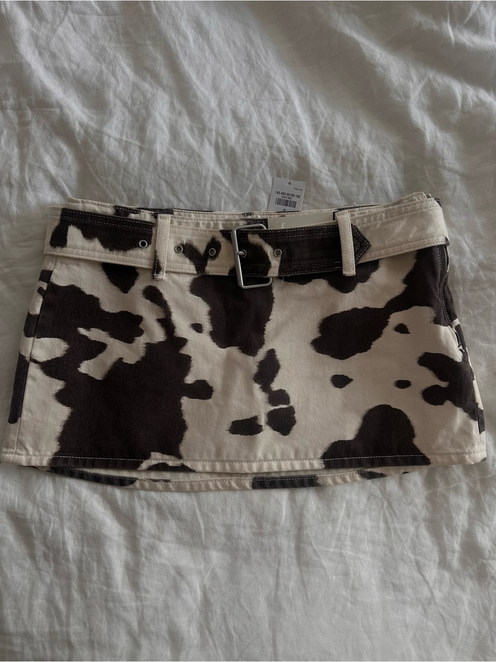NWT Abercrombie & Fitch Cow Print Denim Mini Skort – Size 26